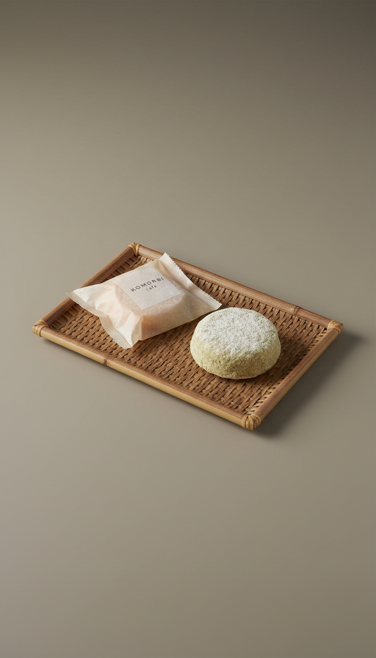 Komorbi cafe bamboo tray – lacquered finish